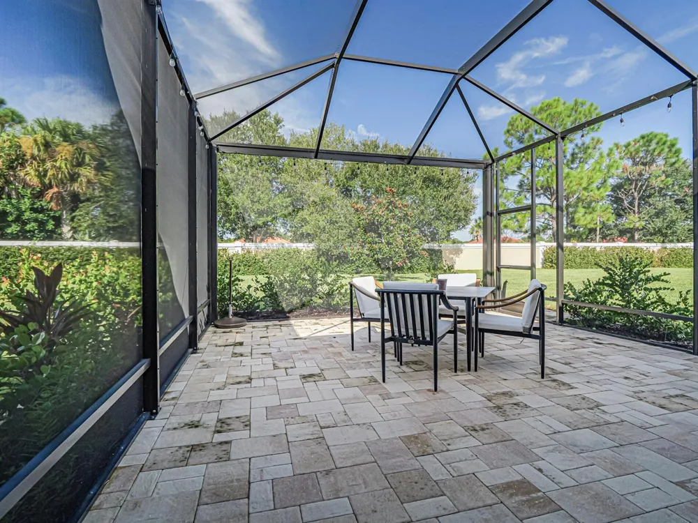 5527 57TH WAY Vero Beach, FL 32967
