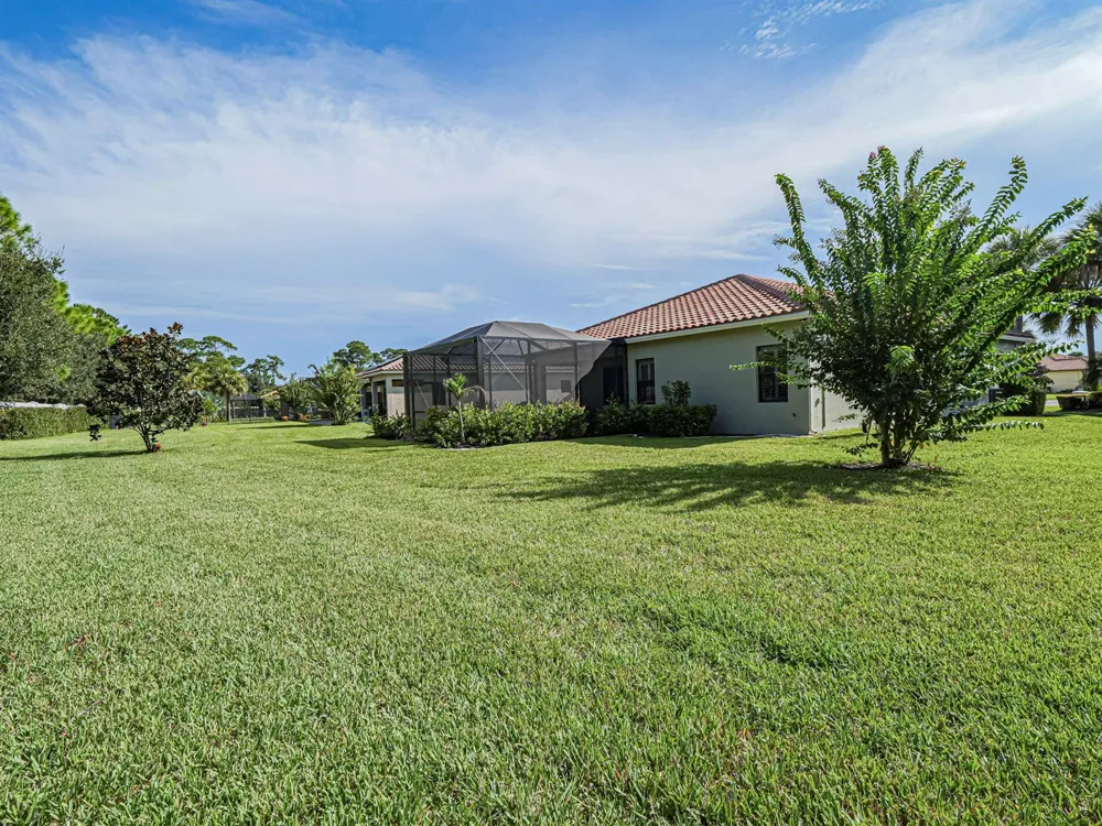 5527 57TH WAY Vero Beach, FL 32967