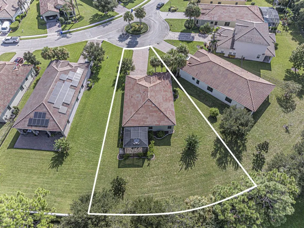 5527 57TH WAY Vero Beach, FL 32967