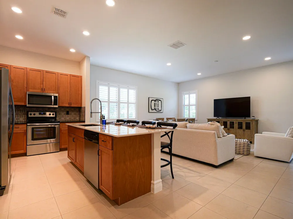 5527 57TH WAY Vero Beach, FL 32967