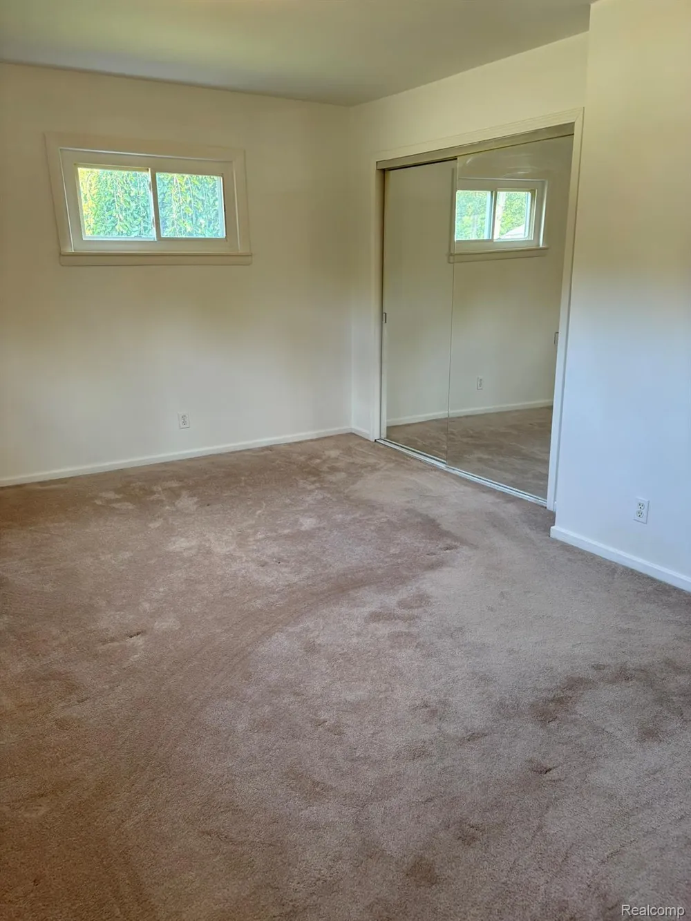 32223 Woodbrook Drive Wayne City, MI 48184
