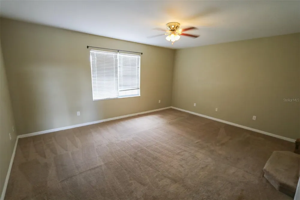 9018 PINEBREEZE DRIVE Riverview, FL 33578