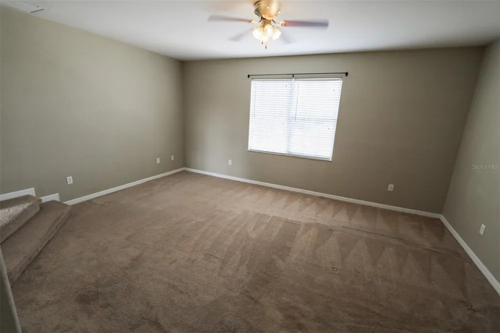 9018 PINEBREEZE DRIVE Riverview, FL 33578