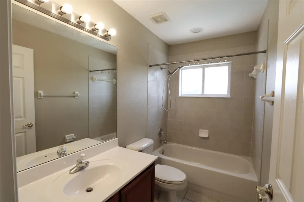 9018 PINEBREEZE DRIVE Riverview, FL 33578