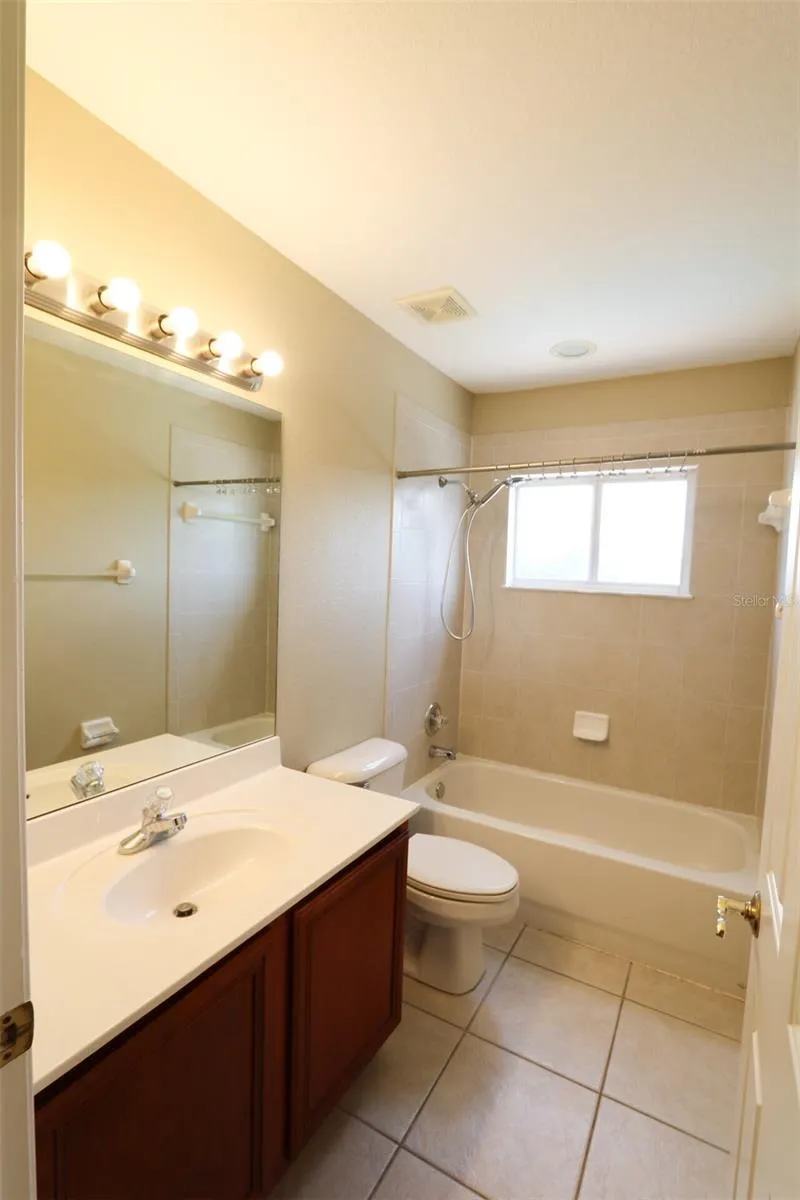 9018 PINEBREEZE DRIVE Riverview, FL 33578