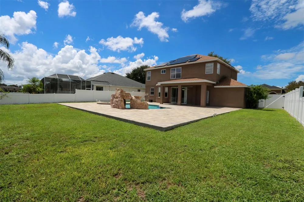 9018 PINEBREEZE DRIVE Riverview, FL 33578