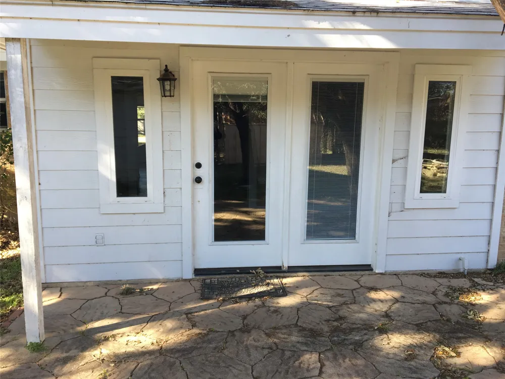 1005 Hazelton Street San Marcos, TX 78666