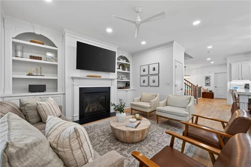 3880 Fairhill Point Alpharetta, GA 30004