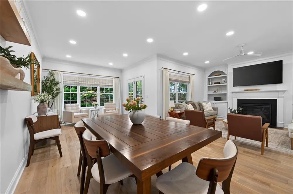 3880 Fairhill Point Alpharetta, GA 30004