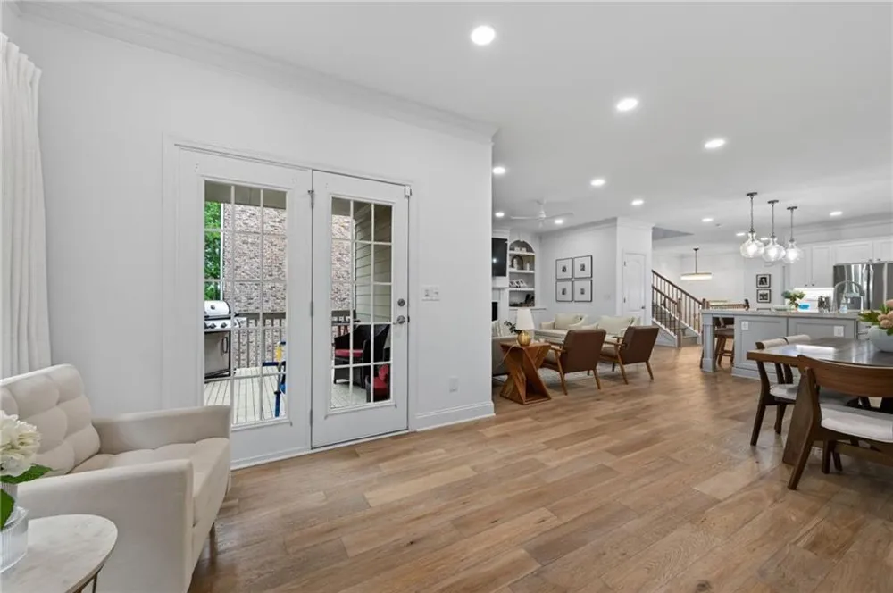 3880 Fairhill Point Alpharetta, GA 30004