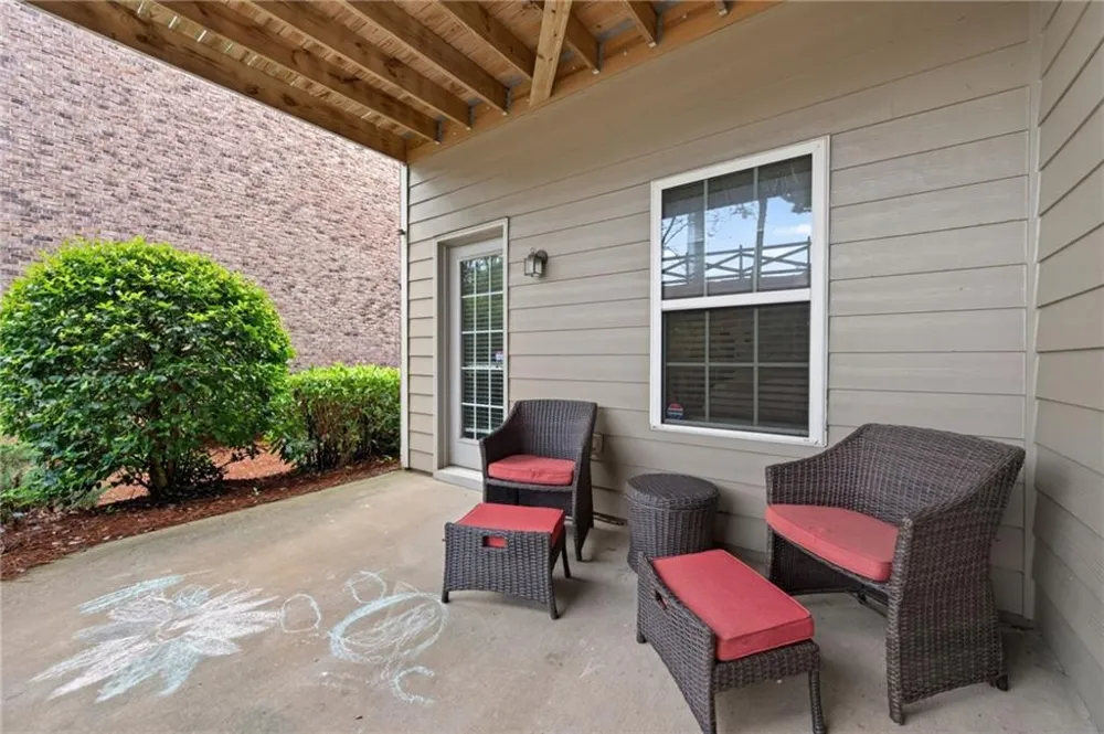 3880 Fairhill Point Alpharetta, GA 30004