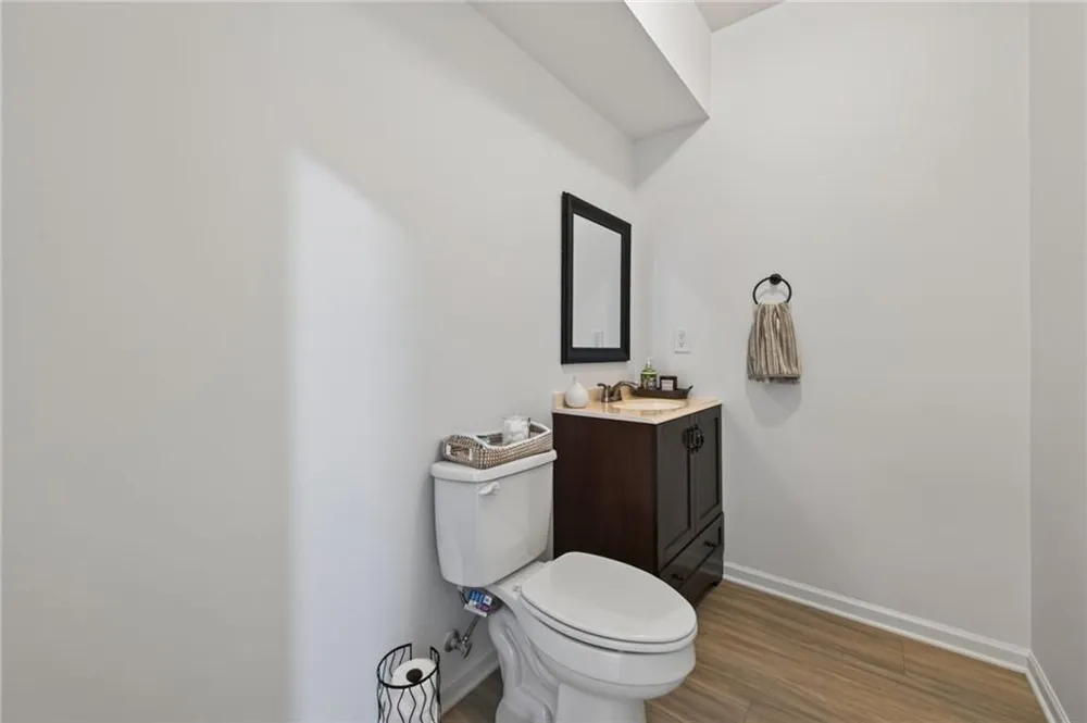 3880 Fairhill Point Alpharetta, GA 30004
