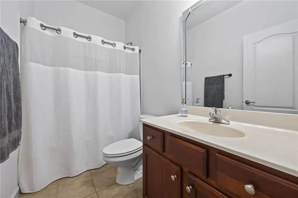 3880 Fairhill Point Alpharetta, GA 30004
