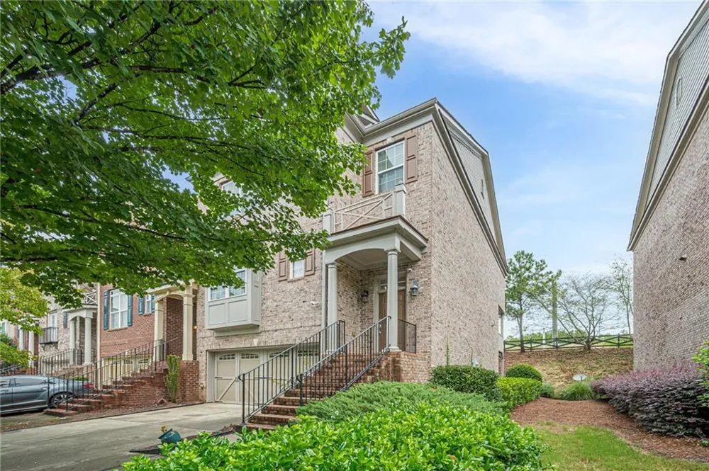 3880 Fairhill Point Alpharetta, GA 30004