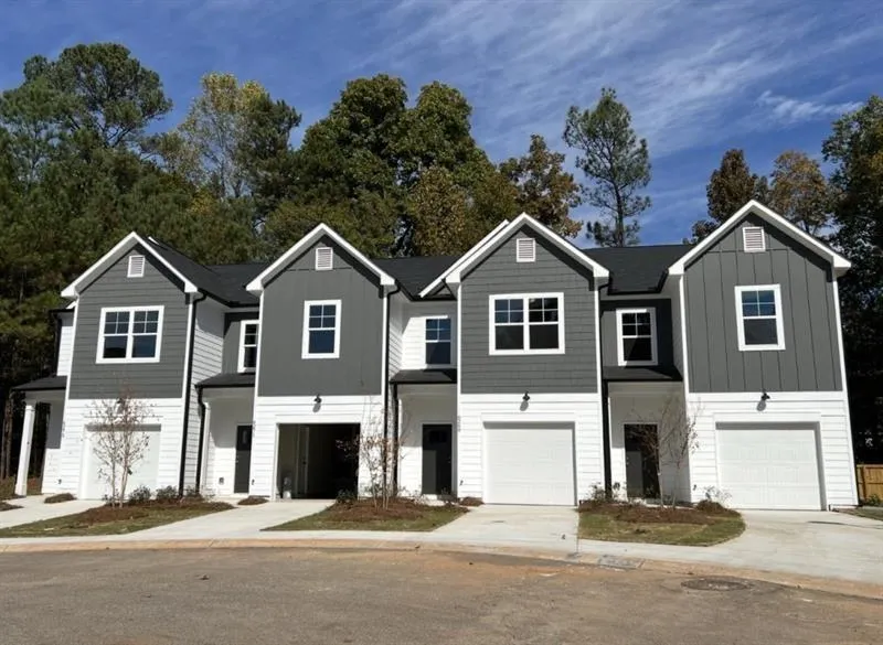 6271 Redan Square #83 Lithonia, GA 30058
