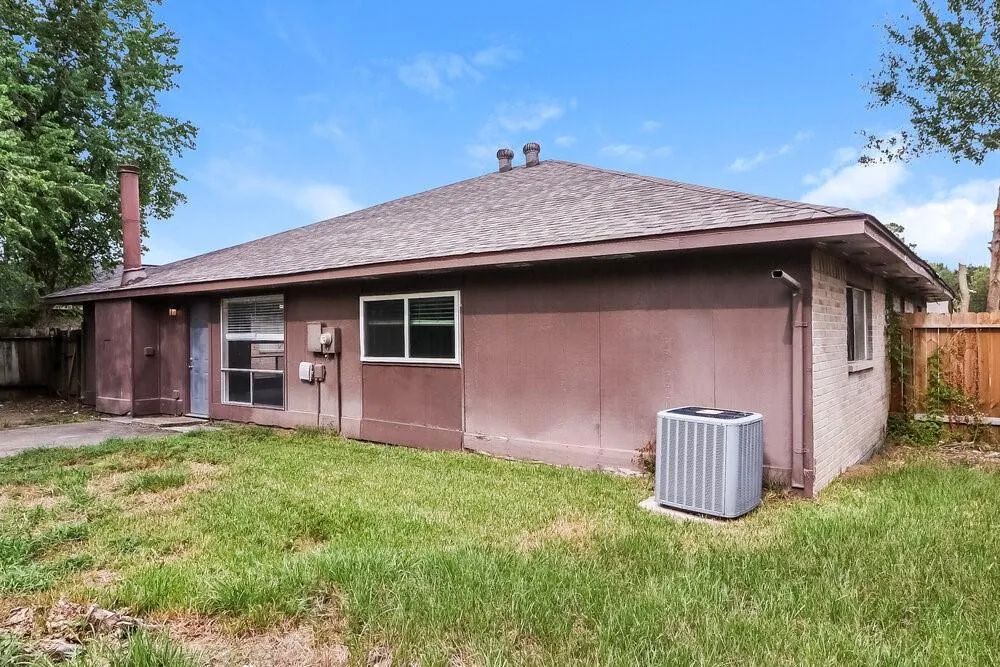 20015 Bishops Gate Lane Humble, TX 77338