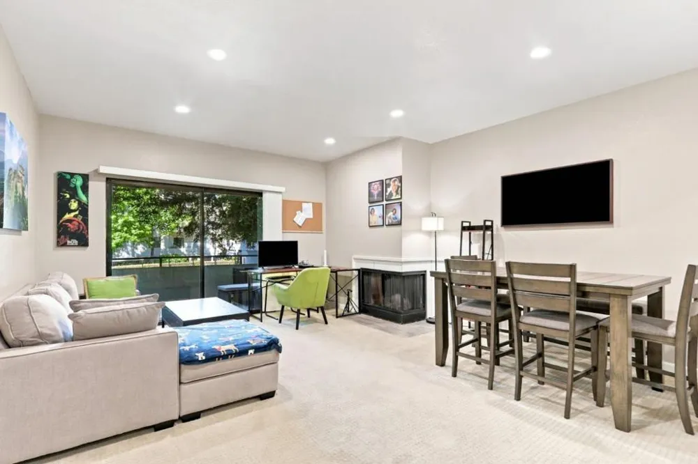 4671 Albany Circle #109 San Jose, CA 95129
