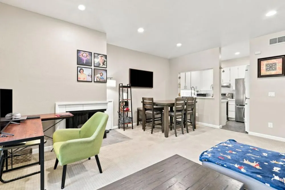 4671 Albany Circle #109 San Jose, CA 95129