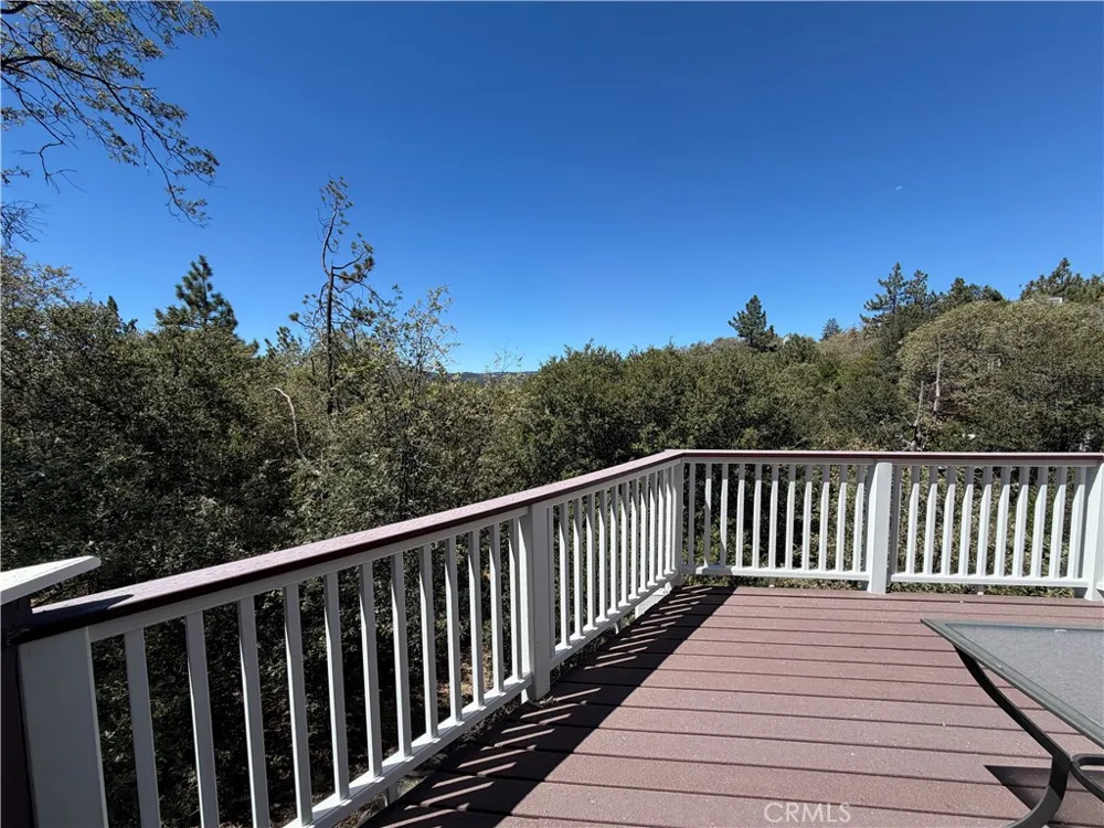 1228 Acadia Lake Arrowhead, CA 92352