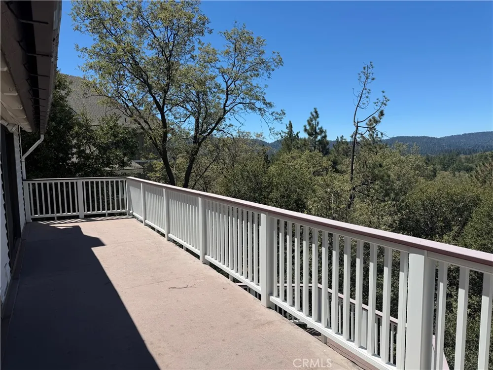 1228 Acadia Lake Arrowhead, CA 92352
