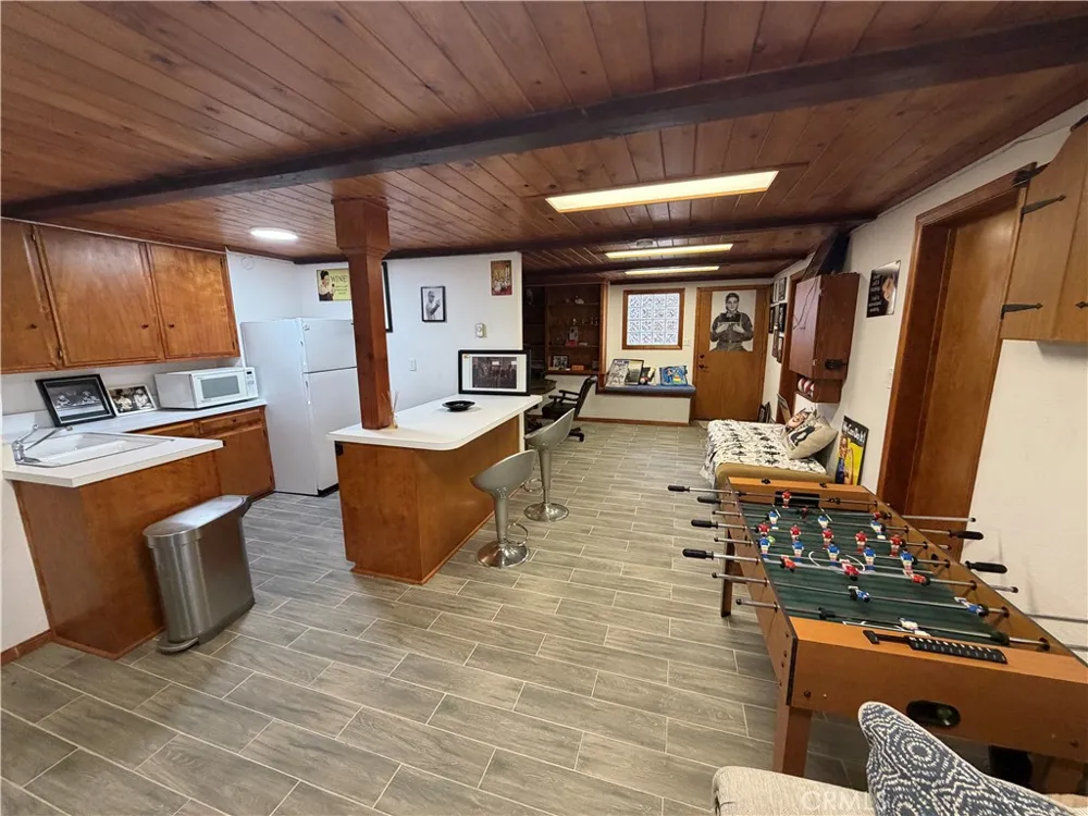 1228 Acadia Lake Arrowhead, CA 92352