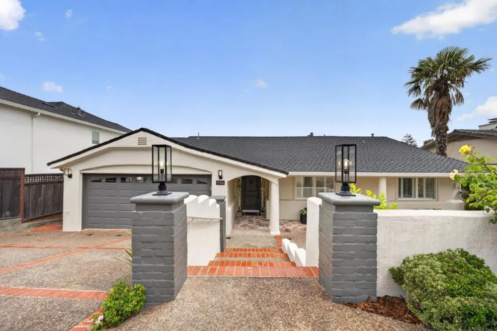 1516 Alturas Drive Burlingame, CA 94010