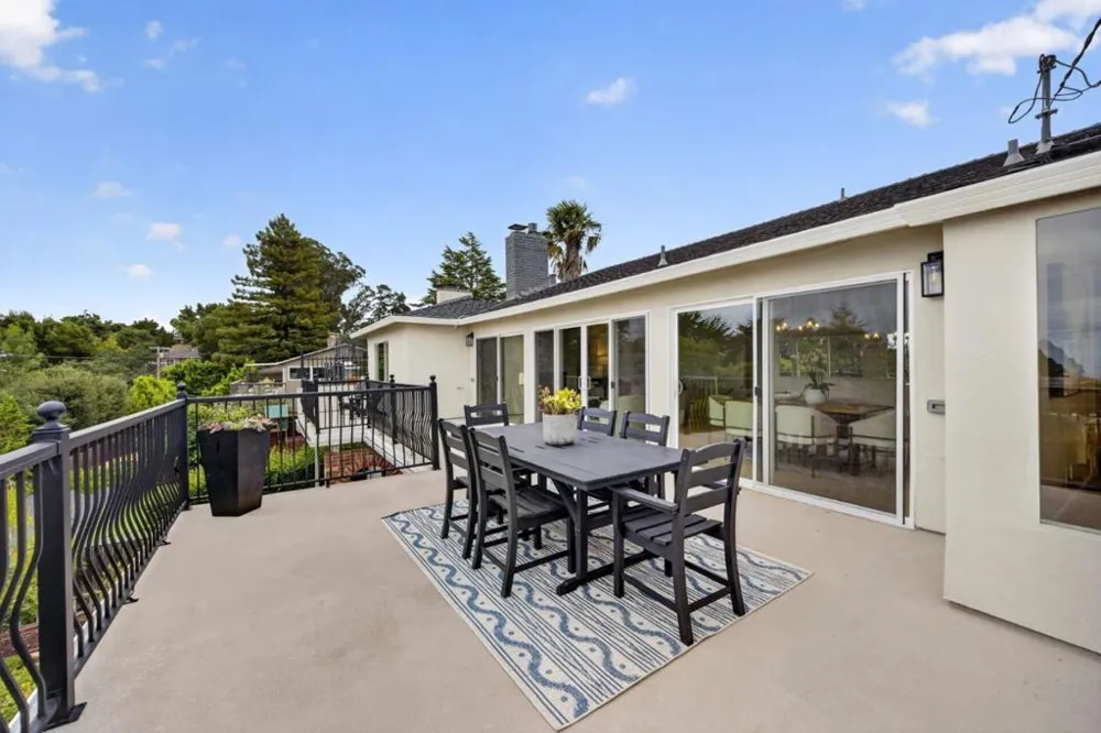 1516 Alturas Drive Burlingame, CA 94010