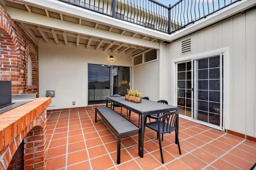 1516 Alturas Drive Burlingame, CA 94010