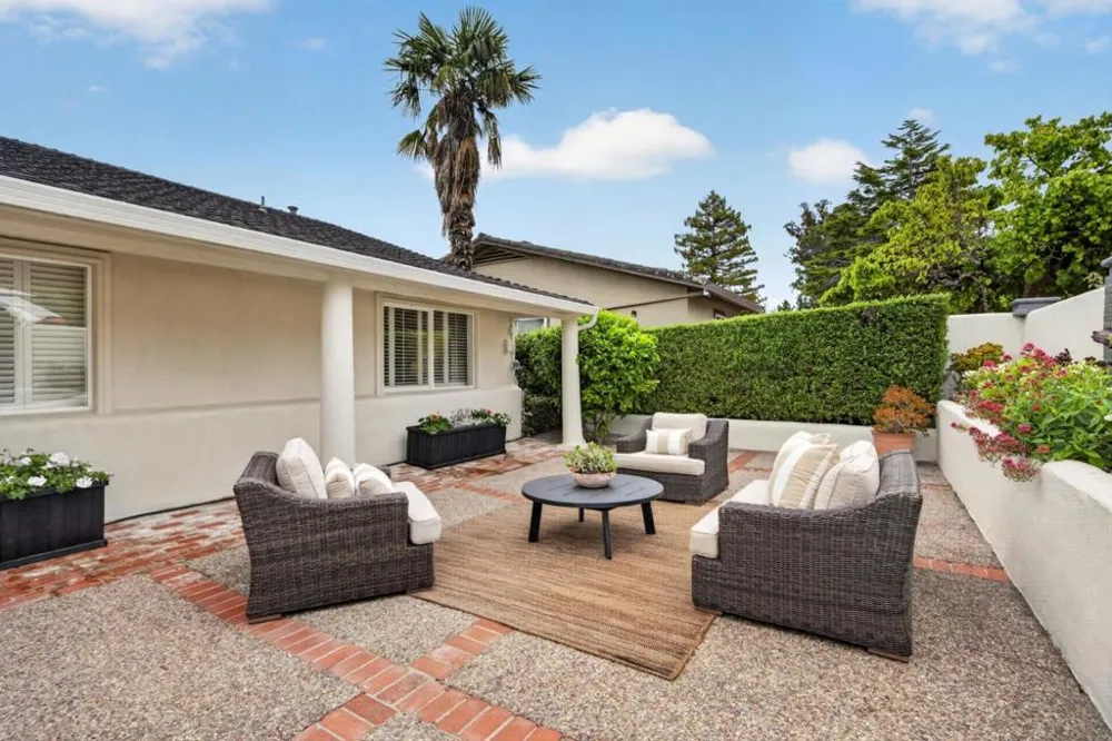 1516 Alturas Drive Burlingame, CA 94010