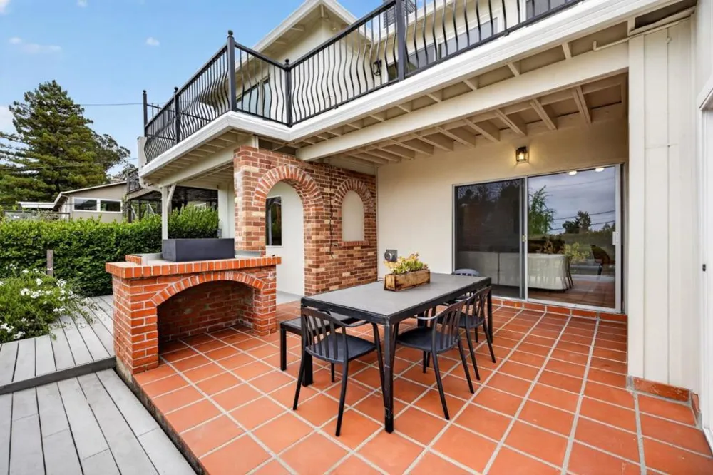 1516 Alturas Drive Burlingame, CA 94010