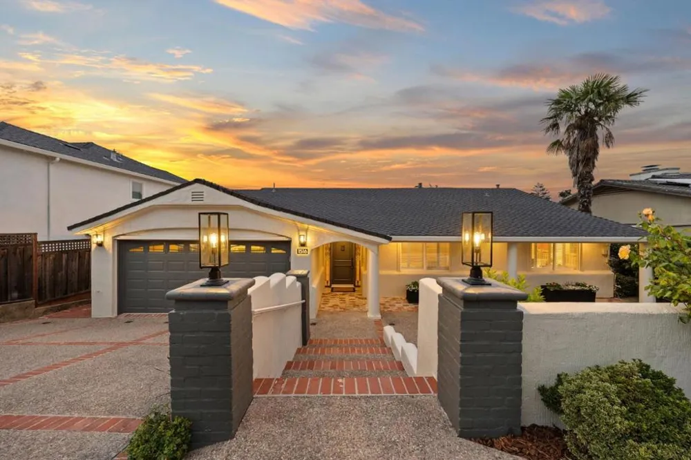 1516 Alturas Drive Burlingame, CA 94010