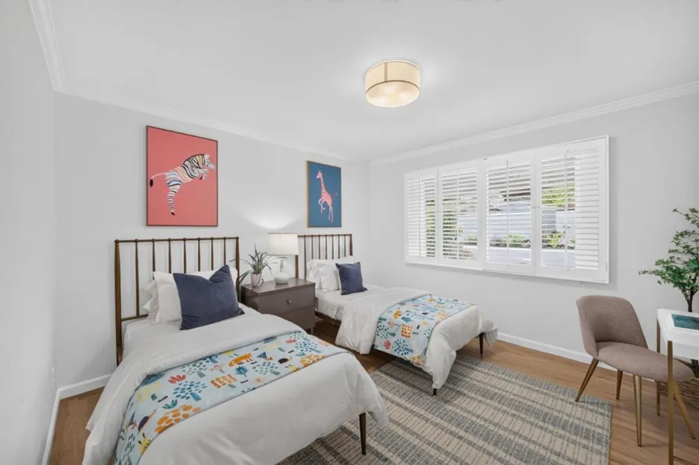 1516 Alturas Drive Burlingame, CA 94010