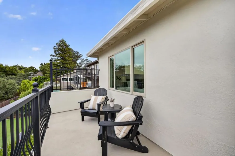 1516 Alturas Drive Burlingame, CA 94010