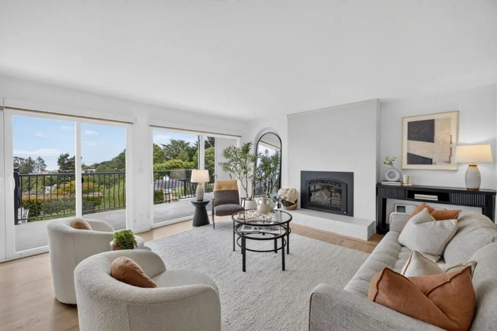 1516 Alturas Drive Burlingame, CA 94010