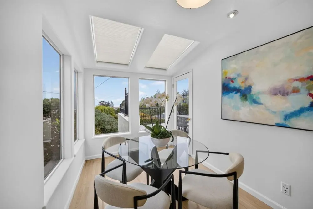 1516 Alturas Drive Burlingame, CA 94010