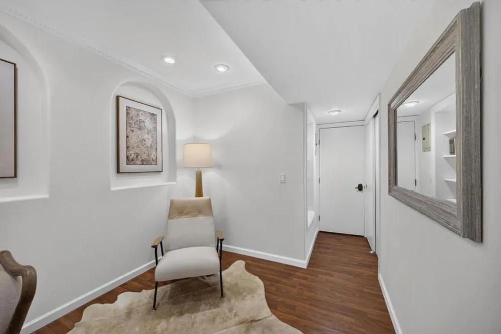 1516 Alturas Drive Burlingame, CA 94010