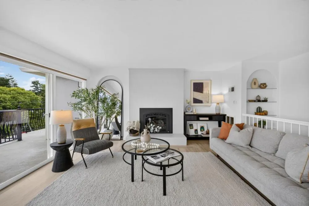 1516 Alturas Drive Burlingame, CA 94010