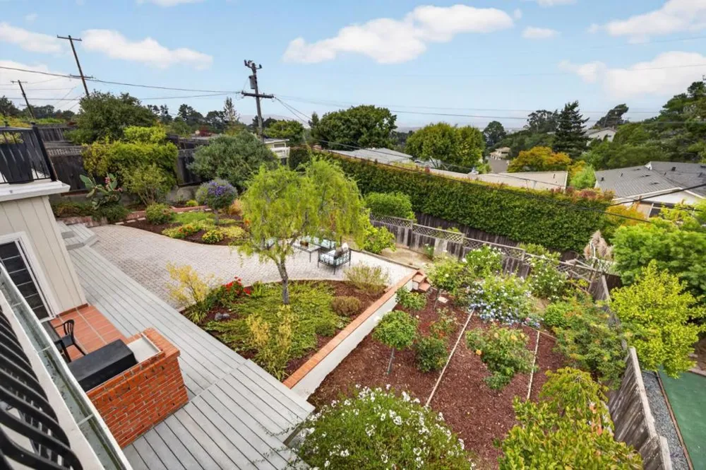 1516 Alturas Drive Burlingame, CA 94010