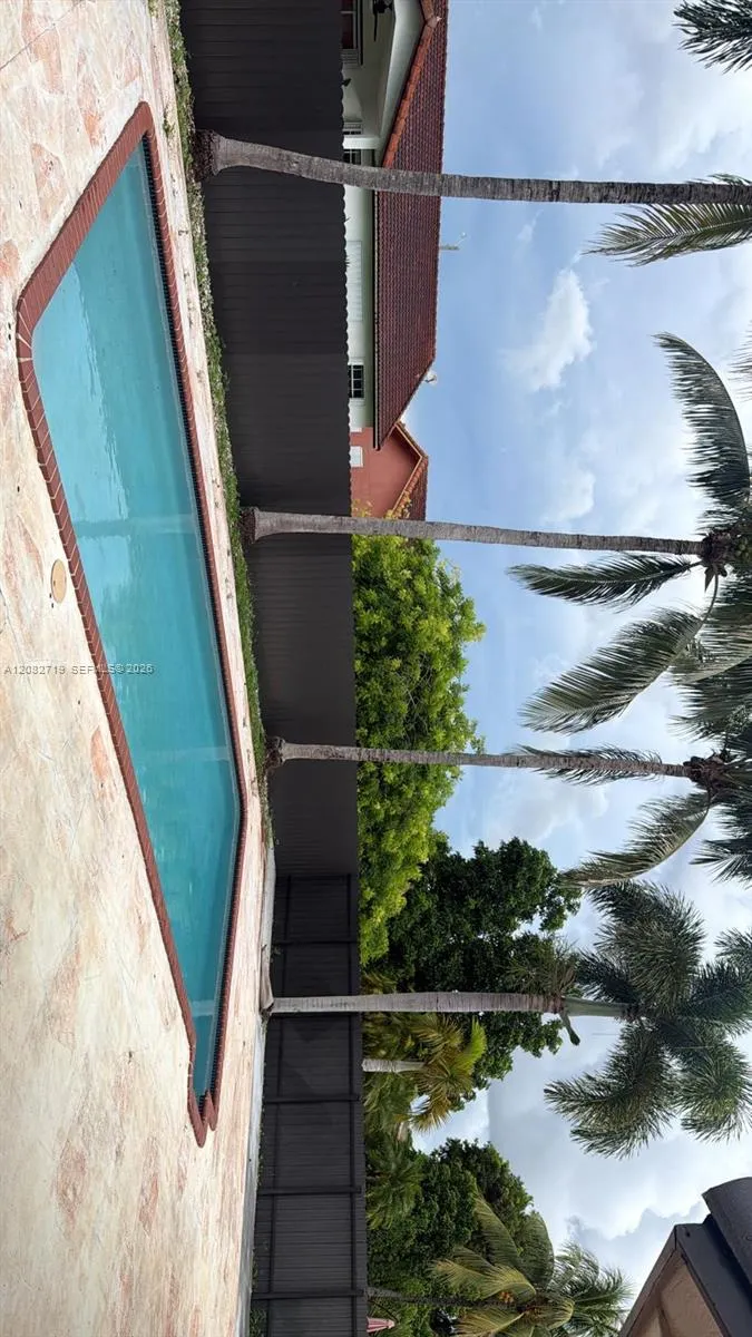 15129 SW 173rd Ter #1 Miami, FL 33187