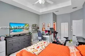 2240 NE 37th Rd Homestead, FL 33033