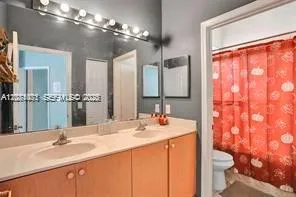 2240 NE 37th Rd Homestead, FL 33033