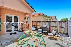 2240 NE 37th Rd Homestead, FL 33033