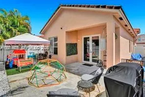 2240 NE 37th Rd Homestead, FL 33033