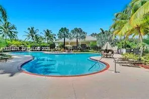 2240 NE 37th Rd Homestead, FL 33033