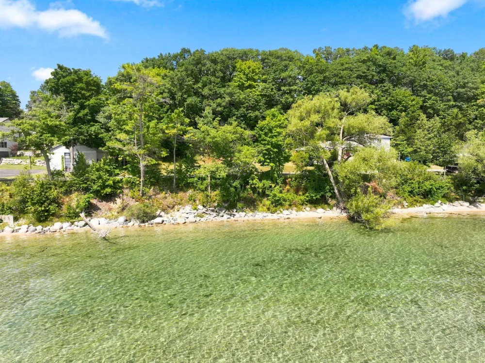 Bluff Road Peninsula Township, MI 49686