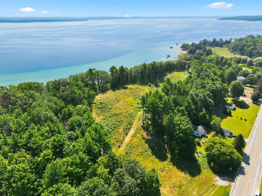 Bluff Road Peninsula Township, MI 49686