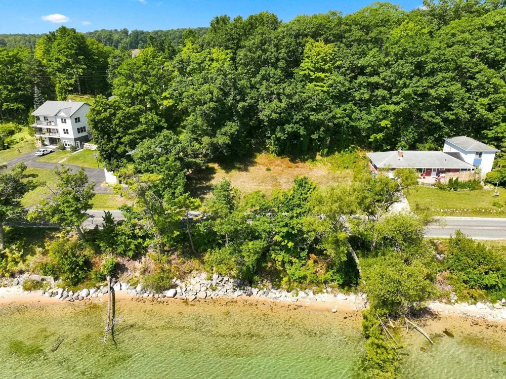 Bluff Road Peninsula Township, MI 49686