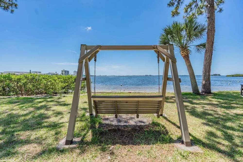 2700 BAYSHORE BOULEVARD #11202 Dunedin, FL 34698