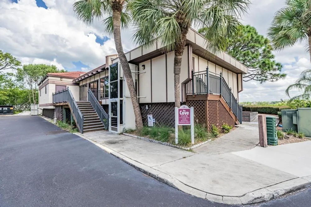 2700 BAYSHORE BOULEVARD #11202 Dunedin, FL 34698