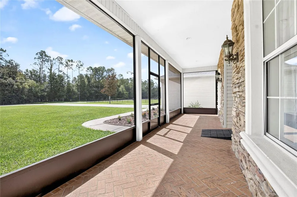 13975 MCINTOSH ROAD Thonotosassa, FL 33592